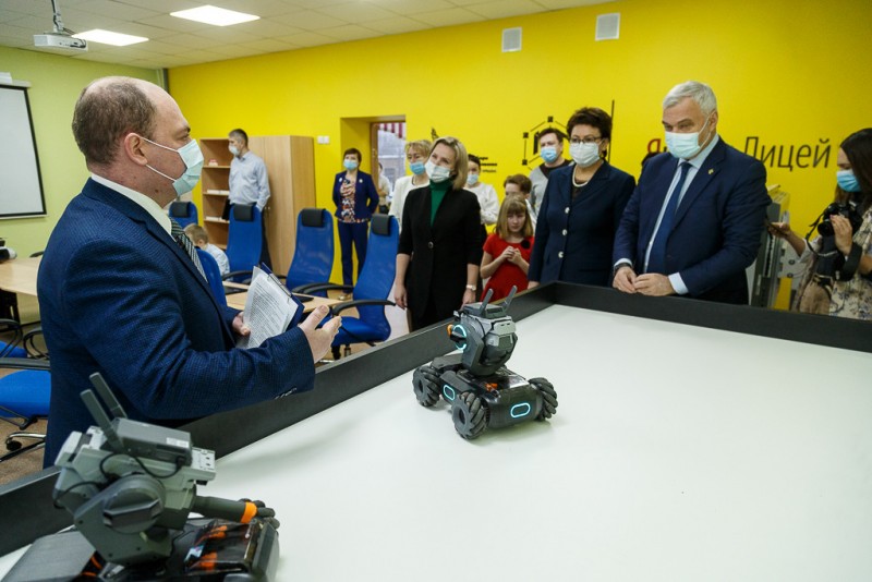 В Выльгорте открылся Центр цифрового образования детей "IT-куб"