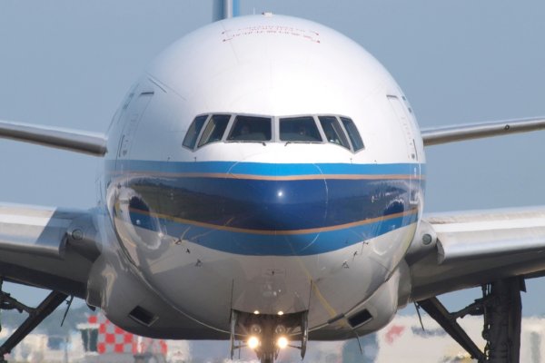 Самолет американской авиакомпании United Airlines создал угрозу в небе над Коми
