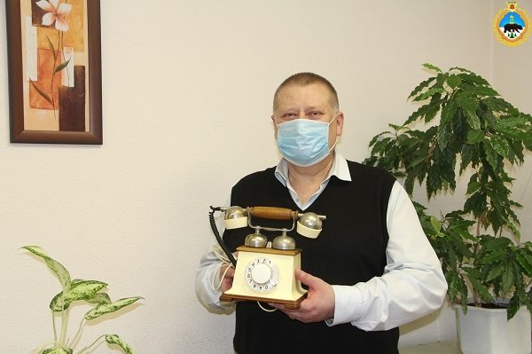 Раритетный телефон пополнил музейную экспозицию УФСИН Коми