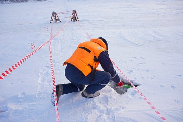 В Сыктывкаре установлены дополнительные ограждения на несанкционированной ледовой переправе