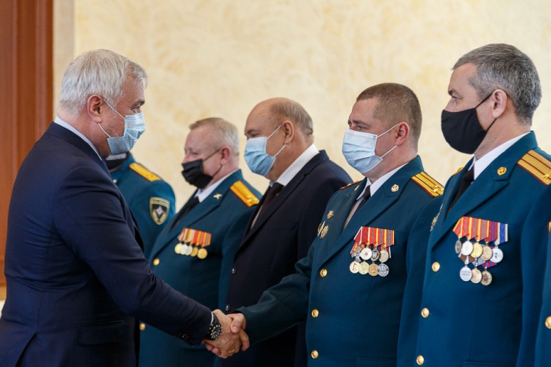 Владимир Уйба поздравил офицеров Коми с наступающим Днём защитника Отечества

