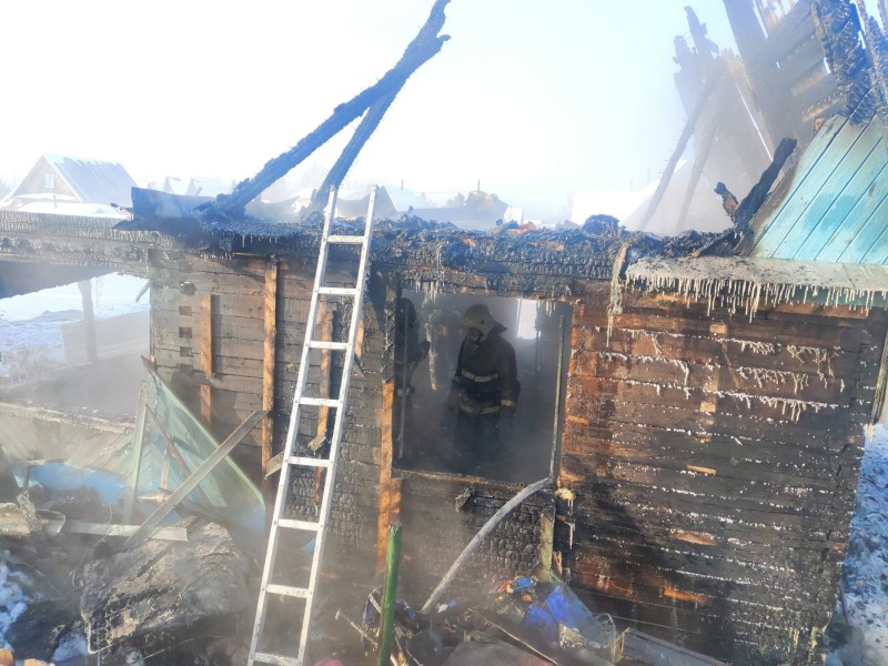 В Сыктывкаре в садовом комплексе "Максаковский" на пожаре погибли 72-летние пенсионеры