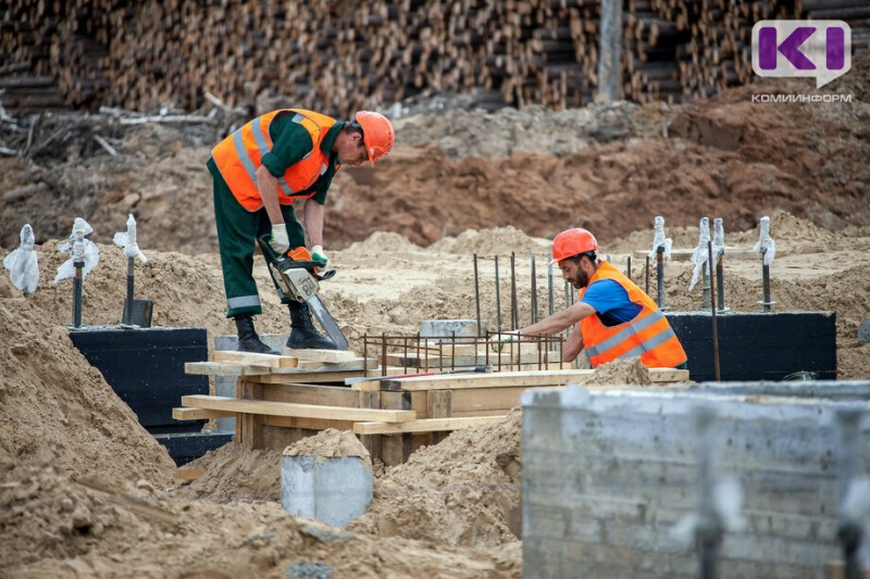 В Коми установили размер зарплаты строителей