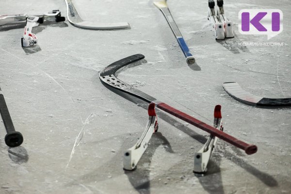Усинск закупит новую машину для заливки льда и тренажеры для хоккеистов