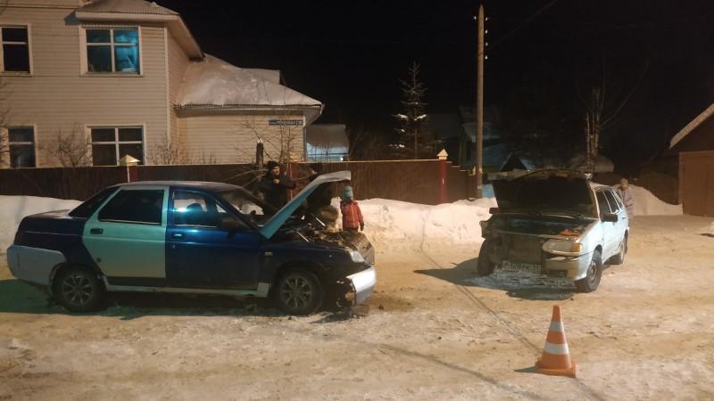 В Сыктывкаре за сутки на дорогах пострадали двое детей