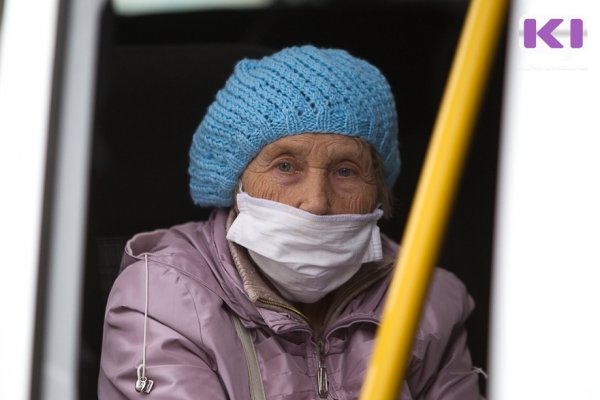 Сыктывкарские пенсионеры ждут возможности прививаться от COVID-19 на дому