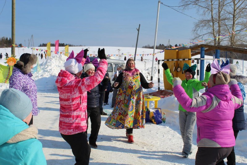 В Койгородке провели "Койгоротса тöвся ворсöмъяс" и конкурсно-игровую программу "Пöсь пирог"