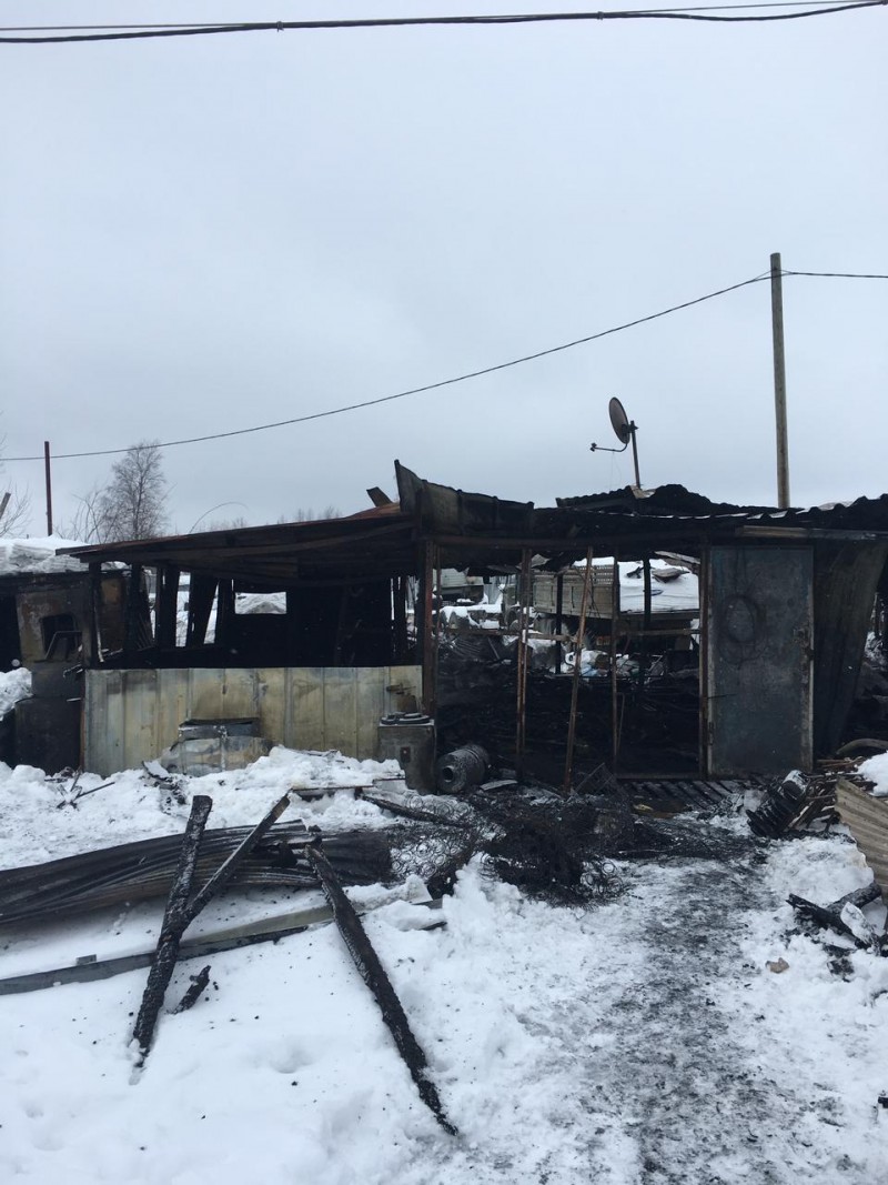 В Усинске по факту пожара в балке, унесшего жизни двух человек, проводится процессуальная проверка