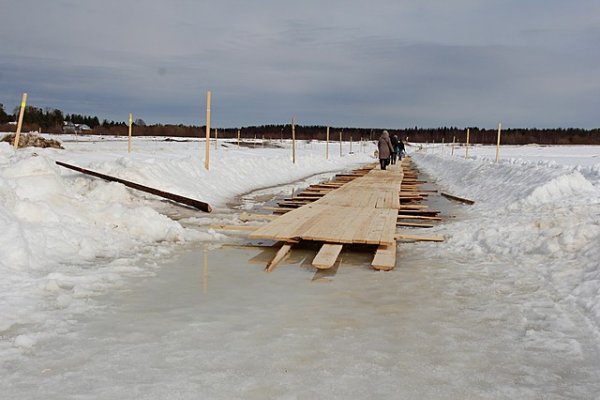Мостки на сыктывкарской переправе в Алёшино планируют установить к 31 марта