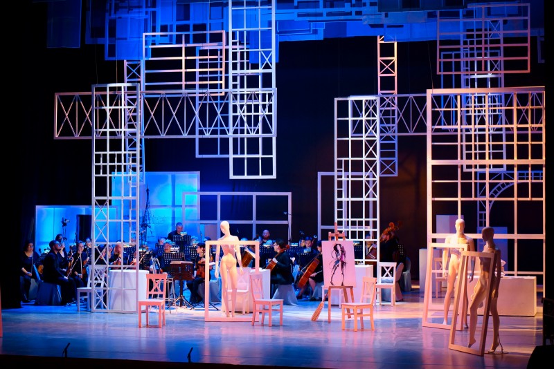 Театру оперы и балета Коми придется стать смелее в экспериментах - состоялась премьера "Фиалки Монмартра"