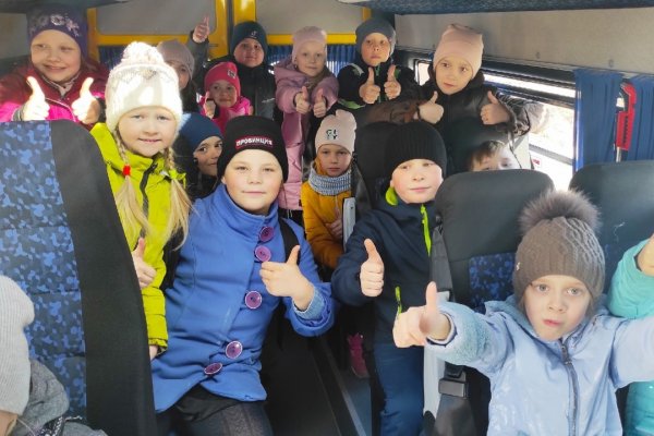 Детские творческие коллективы Удоры получили оборудованный автобус