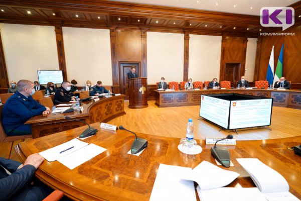 Владимир Уйба призвал членов правительства не загадывать 