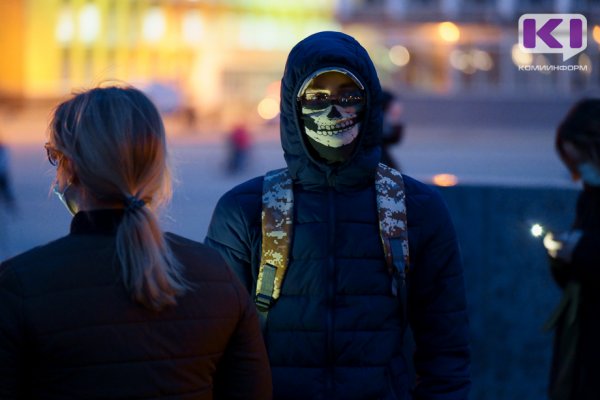 Молодежь в Коми призвали к критическому мышлению, чтобы не быть управляемыми в интернете 