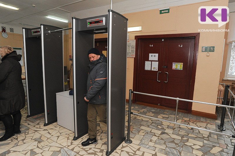 В школах Коми усилят меры безопасности после трагедии в Казани