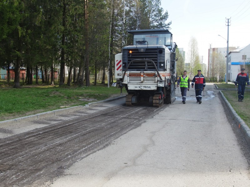 В Эжвинском районе начались масштабные работы по ремонту дорог 