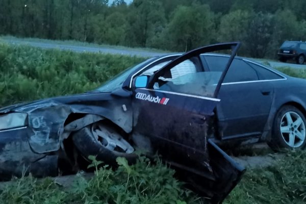 Под Айкино водитель Audi сбежал с места ДТП и оставил травмированного пассажира