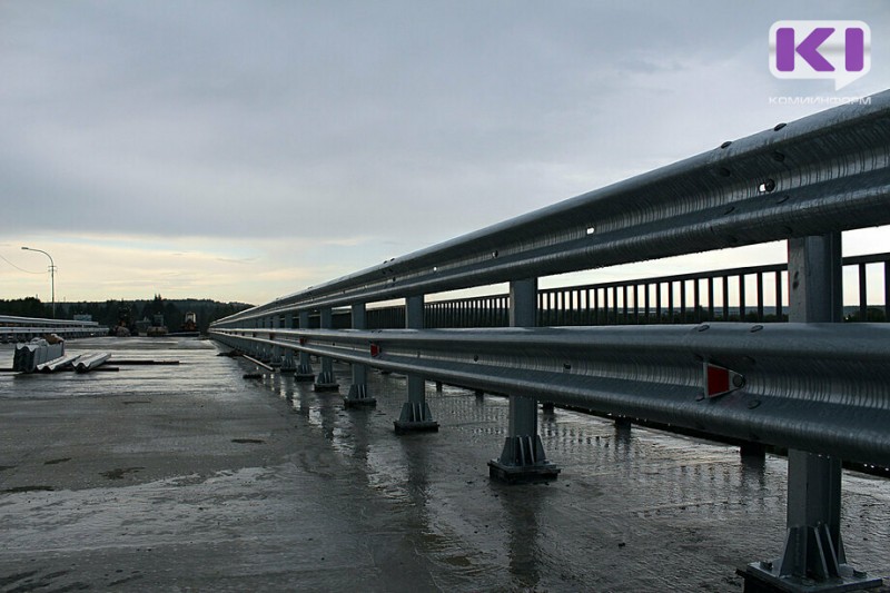 На трассе Сыктывкар - Эжва отремонтируют мост через р.Дырнос