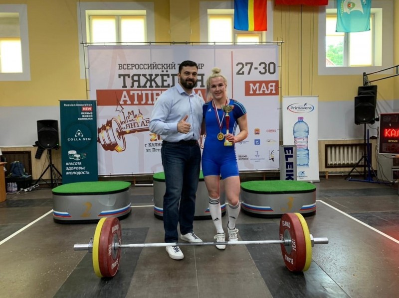 Юлия Кванских из Коми стала абсолютной чемпионкой турнира "Янтарная штанга" в Калининграде