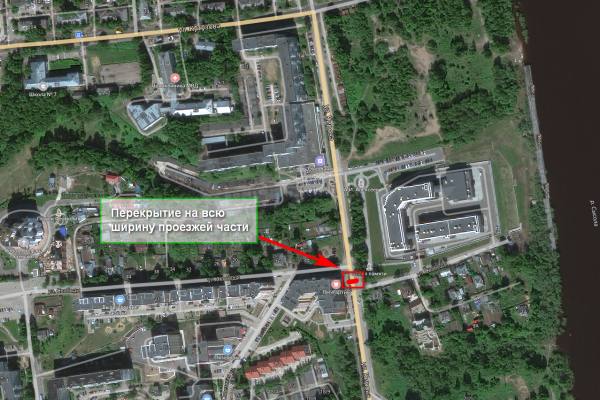 В Сыктывкаре полностью перекрыли дорогу в районе перекрёстка улиц Кирова и Свободы