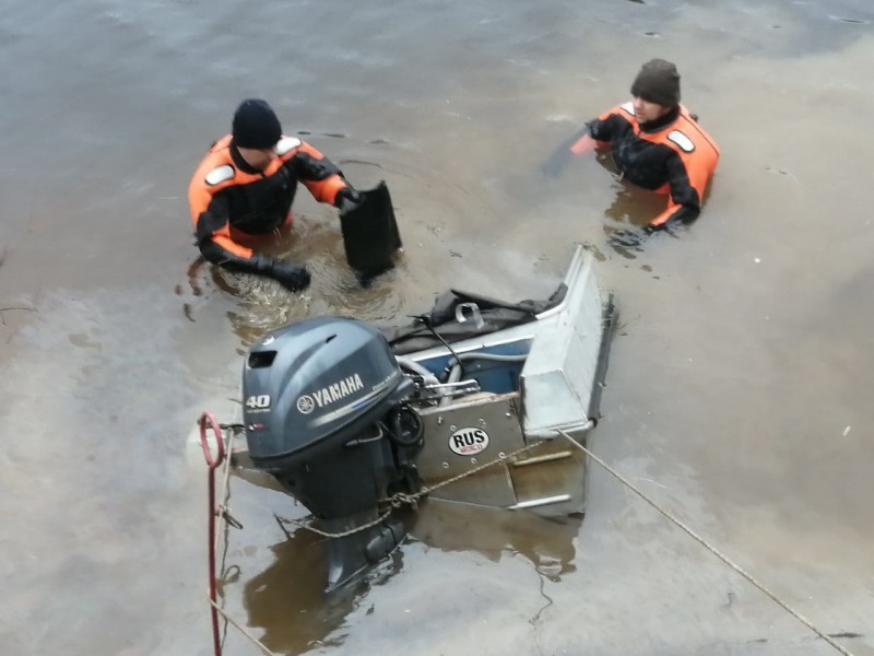 Ухтинские водолазы "Спас-Коми" помогут в поисках пропавших на р.Шарью рыбаков 