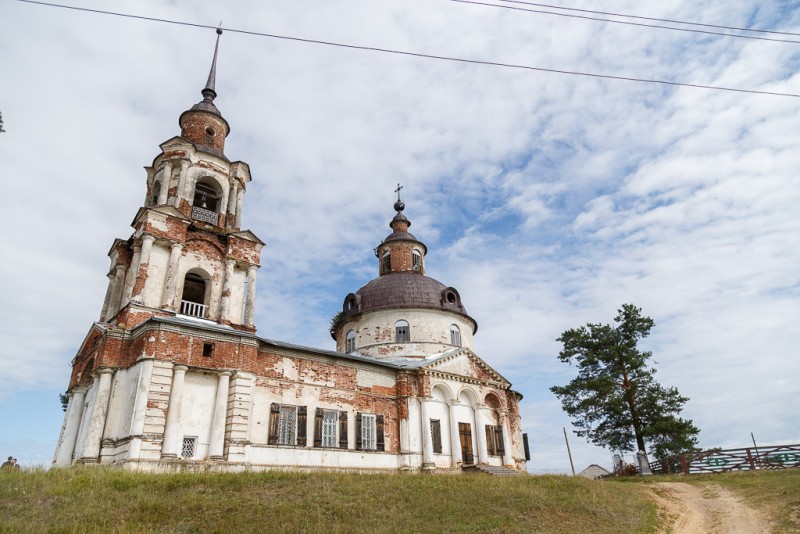 Главгосэкспертиза России проверила смету реставрации Свято-Дмитриевского храма в Кажыме