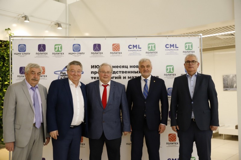 Владимир Уйба поблагодарил руководство Санкт-Петербургского политеха за помощь в борьбе с COVID-19