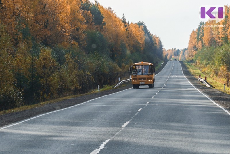 В ближайшие два года в Коми отремонтируют 3 700 км дорог, по которым проходят маршруты школьных автобусов