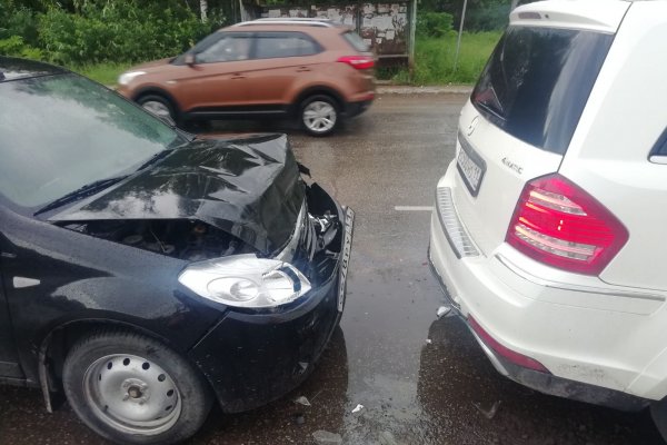 Под Сыктывкаром 60-летняя женщина на Renault спровоцировала аварию и получила травмы  