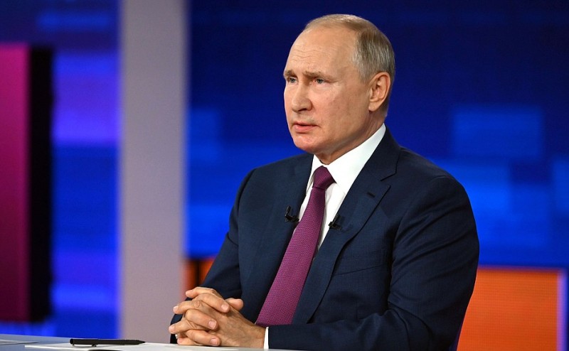 Путин призвал разобраться с мошенниками