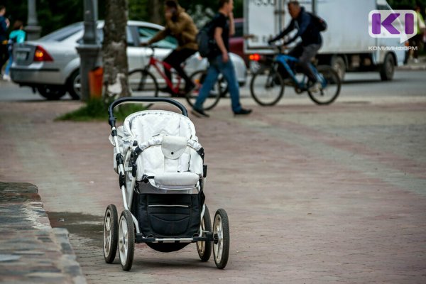 Мошенники выманили деньги у жителей Коми под предлогом продажи детских колясок