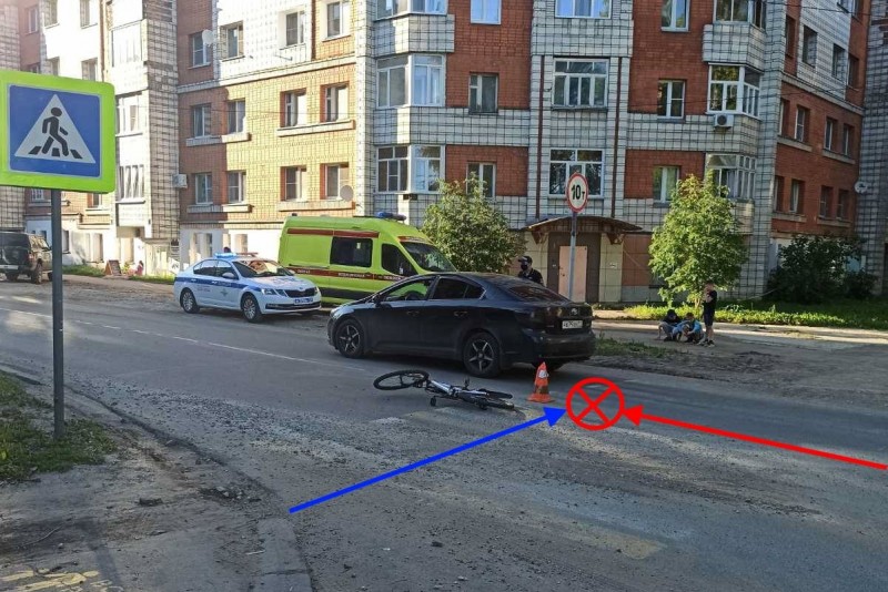 В Сыктывкаре под колеса Toyota попал девятилетний велосипедист 