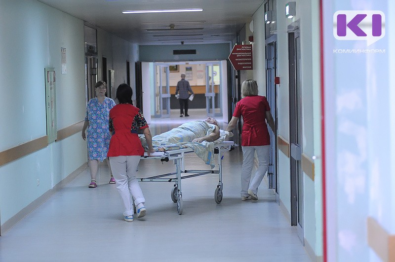 В Сыктывкаре перед судом предстанет санитарка, уронившая 86-летнюю пенсионерку с операционного стола