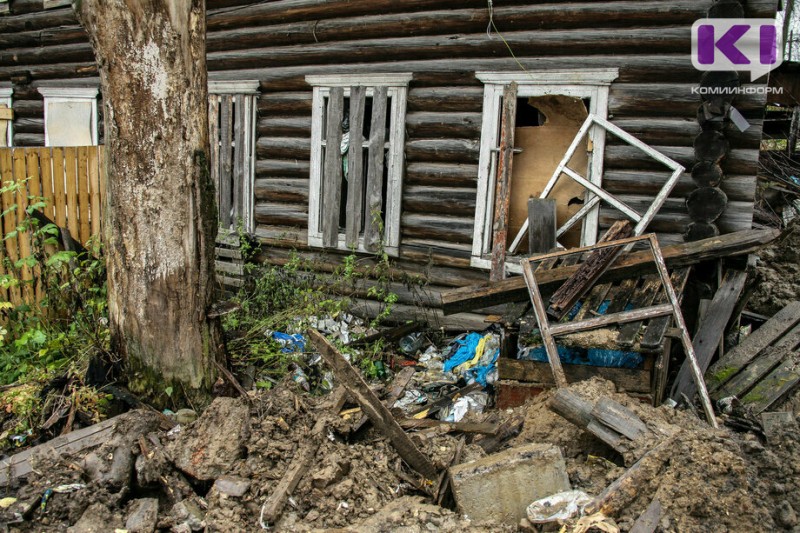 В Сыктывкаре еще три дома признали аварийными