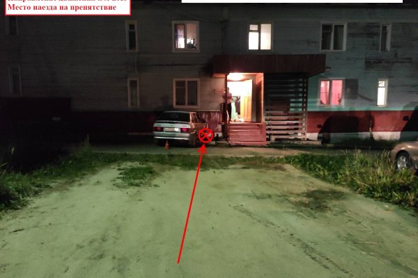 В поселке Краснозатонском под Сыктывкаром водитель врезался в дом