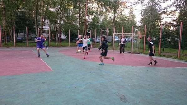 В Эжве стартовали игры по мини-футболу среди дворовых команд

