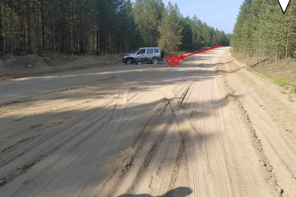 В Усть-Куломском районе на дороге опрокинулась Niva, а в Усть-Вымском - мотоцикл 