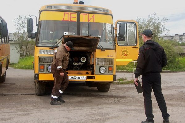 Полиция Коми к началу учебного года осуществляет масштабные проверки школьных автобусов