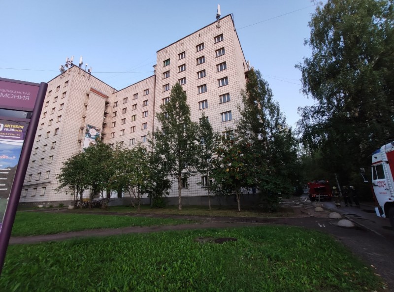 Оцепление с общежития СГУ в Сыктывкаре снято, угрозы нет 