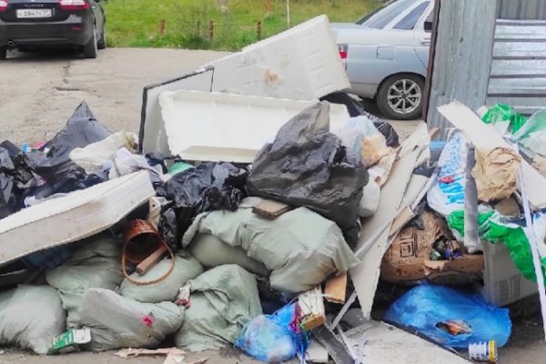 Решаем вместе: в Ухте после жалобы жильцов многоквартирных домов установили бункер для сбора мусора