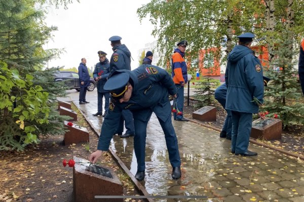 Сотрудники МЧС Коми скорбят о внезапной гибели министра Евгения Зиничева

