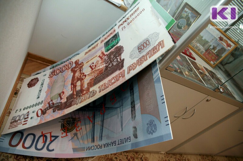 Житель Ижемского района пытался расплатиться в магазине "образцовой" купюрой в 50 тысяч рублей