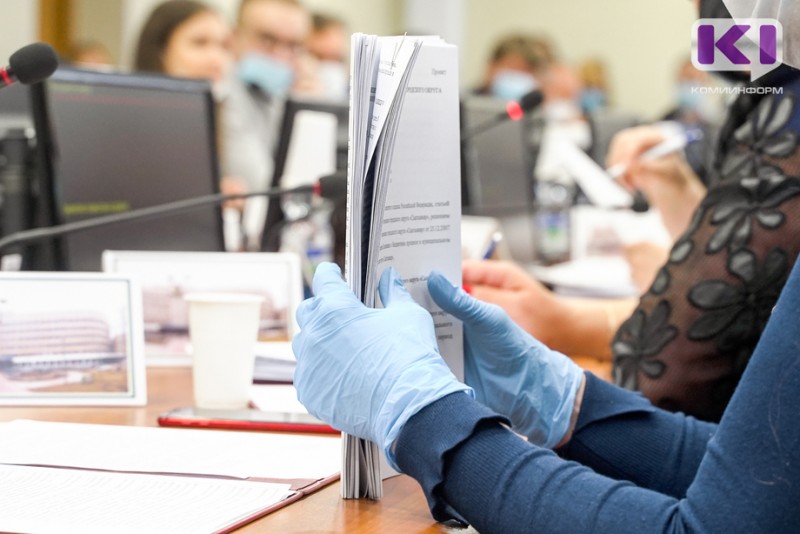 Банки не смогут навязывать россиянам страховую компанию

