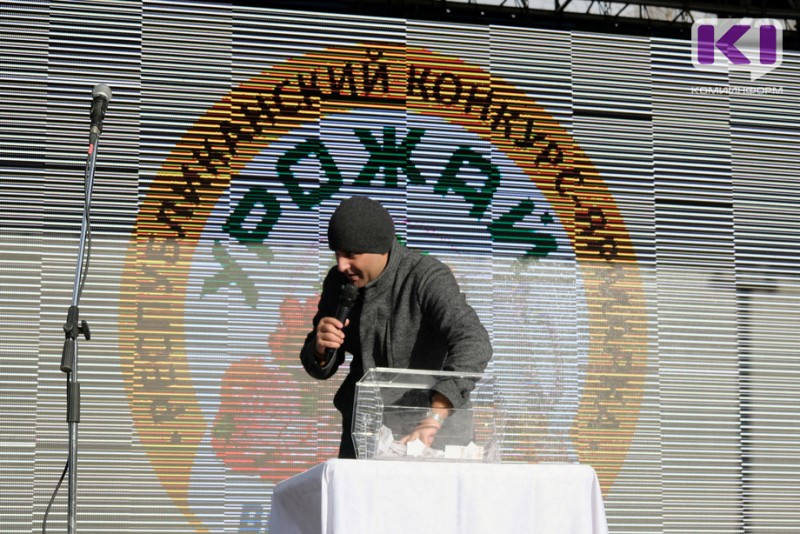 На ярмарке "Урожай-2021" разыграли десять продуктовых пакетов и сертификат на 5 тыс. рублей