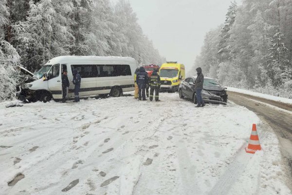 В результате ДТП на трассе Сыктывкар - Корткерос пострадали четыре человека
