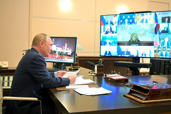 Теперь официально: Путин подписал указ о нерабочих днях 
