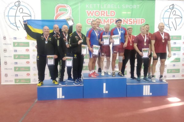 Воркутинцы успешно выступили на международных соревнованиях по гиревому спорту