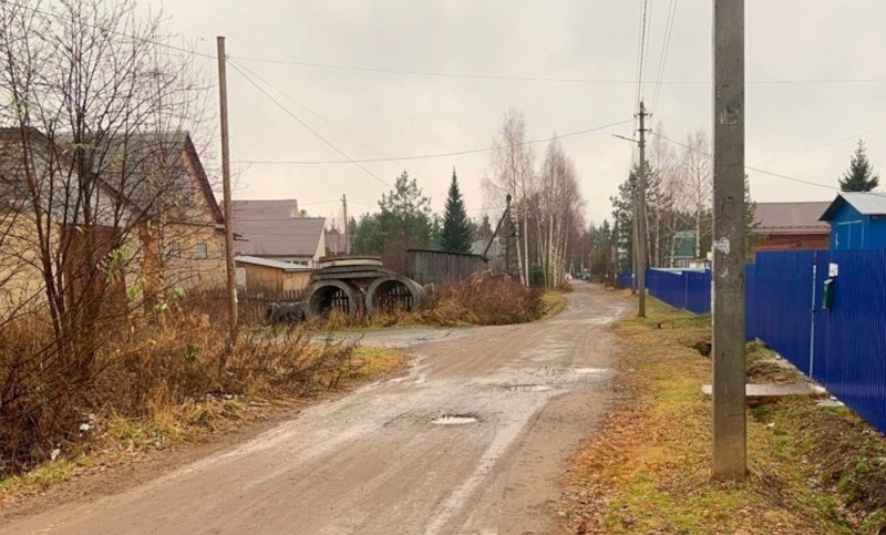 Решаем вместе: в сыктывкарском поселке Краснозатонский отремонтировали опоры уличного освещения