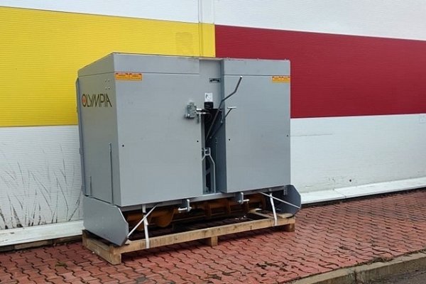 Сыктывкарские катки будет готовить новая машина для заливки льда