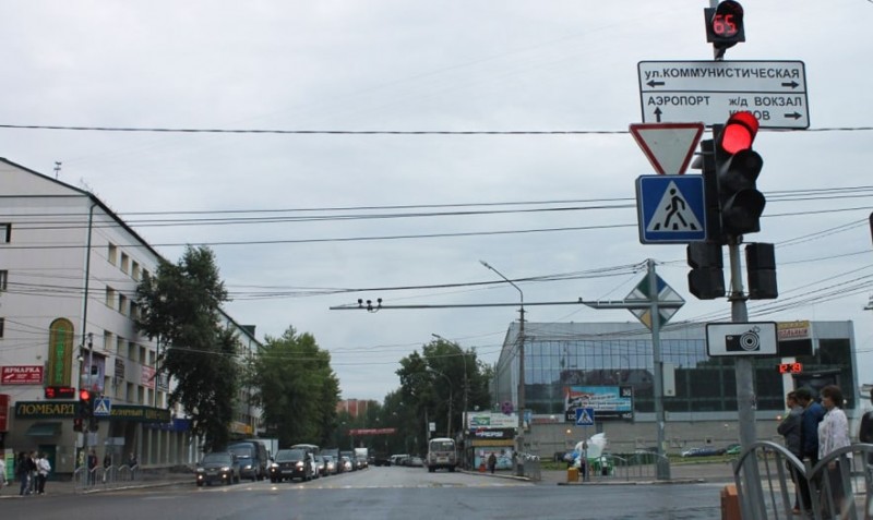 Решаем вместе: в Сыктывкаре на "централке" увеличили время работы зеленого светофора для пешеходов