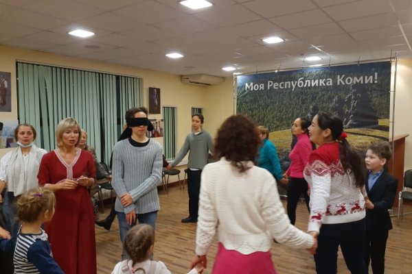 Петербуржцы познакомились с промысловым календарём и национальными играми коми 
